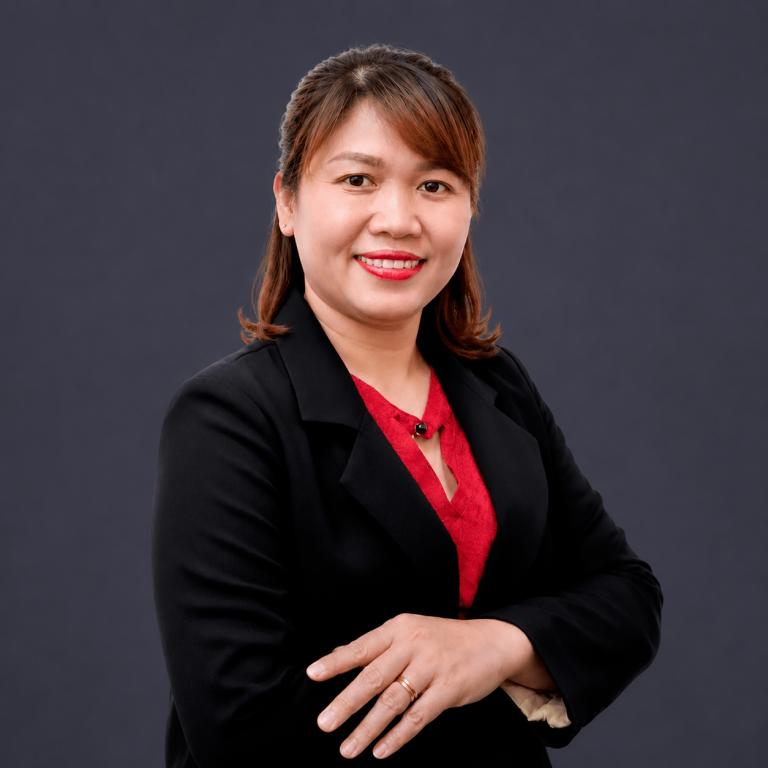About us Nguyen Thi Thuy Trang